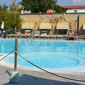 Camping Village Torre Pendente, Pise